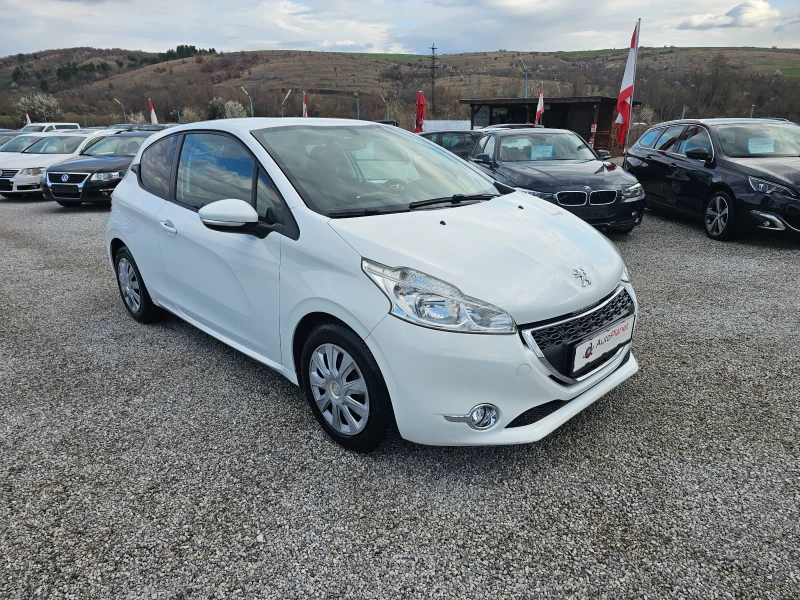 Peugeot 208 1.4 ben evro5B , снимка 8 - Автомобили и джипове - 49543399