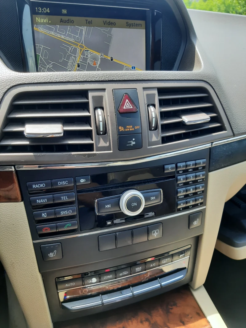 Mercedes-Benz E 350 7G Tronic Газ, обдуване, подгрев, панорама, снимка 7 - Автомобили и джипове - 50982412