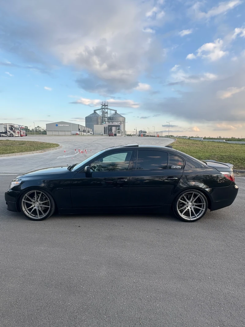 BMW 530 3.0D, снимка 2 - Автомобили и джипове - 52179576