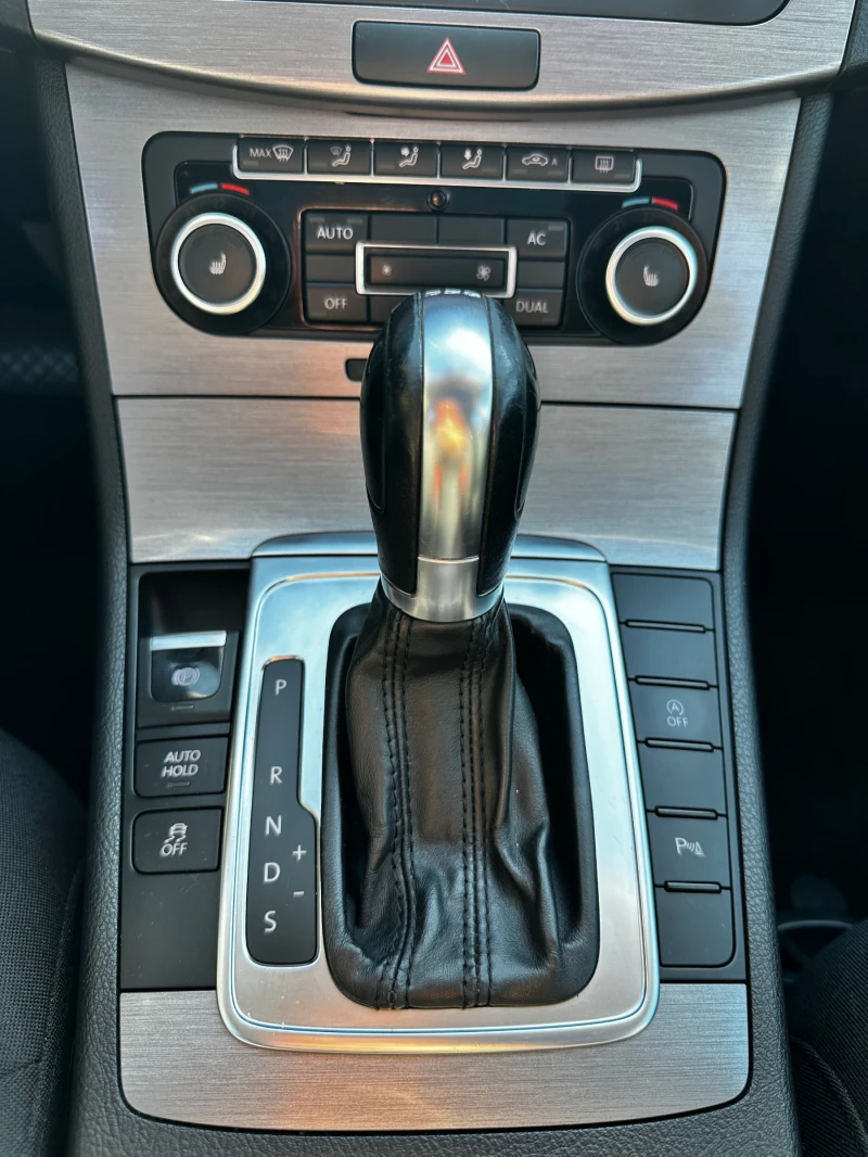 VW Passat 7, снимка 13 - Автомобили и джипове - 52202997