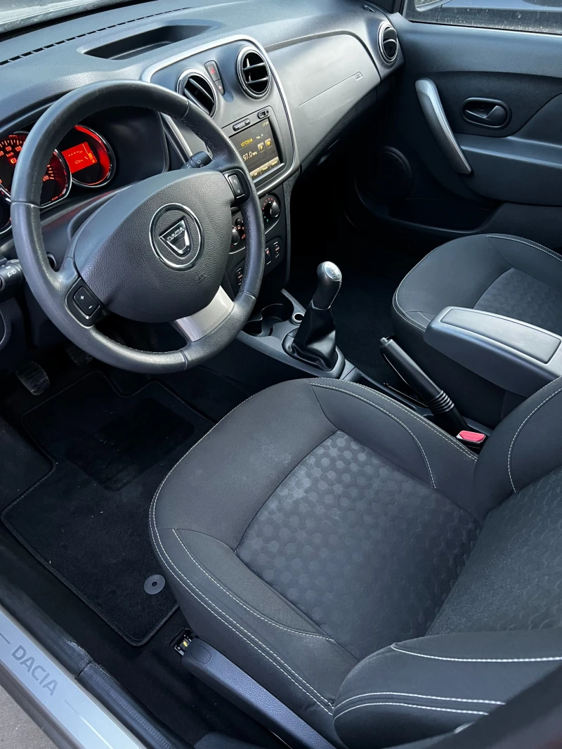 Dacia Logan MCV, снимка 10 - Автомобили и джипове - 53077287