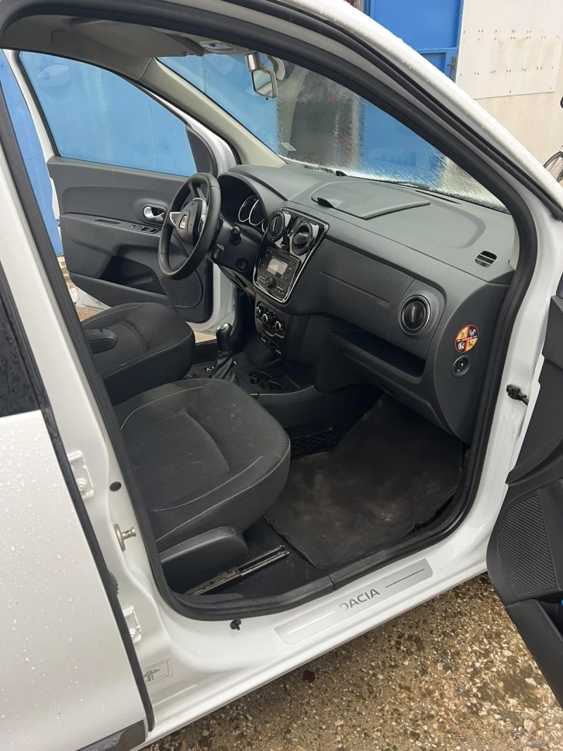 Dacia Lodgy, снимка 12 - Автомобили и джипове - 53512940