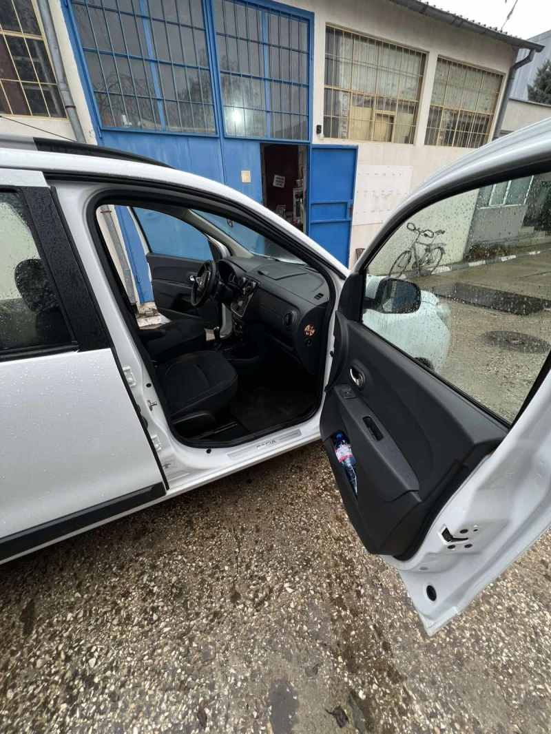 Dacia Lodgy, снимка 13 - Автомобили и джипове - 53512940
