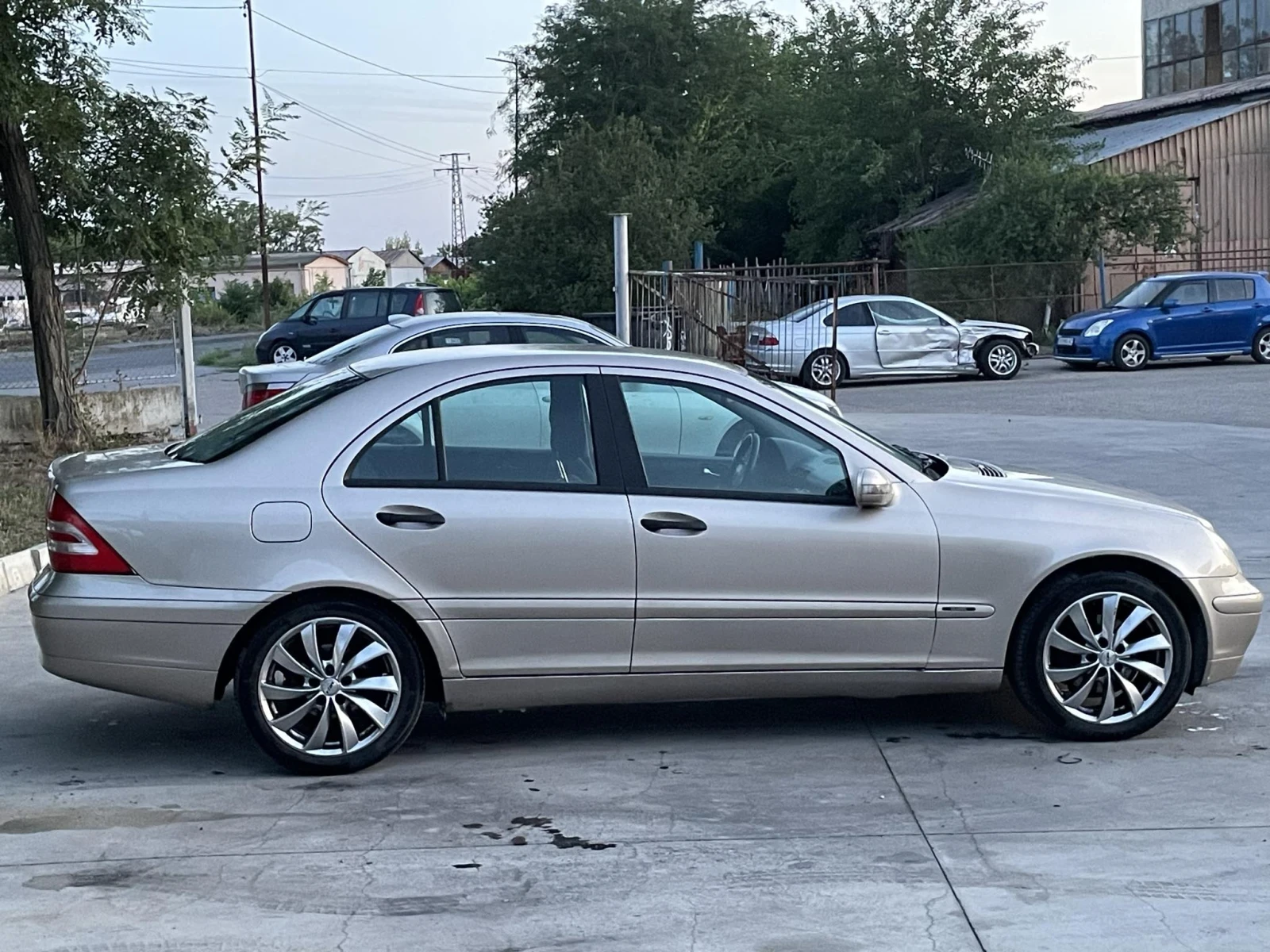 Mercedes-Benz C 200 Kompressor  - изображение 3