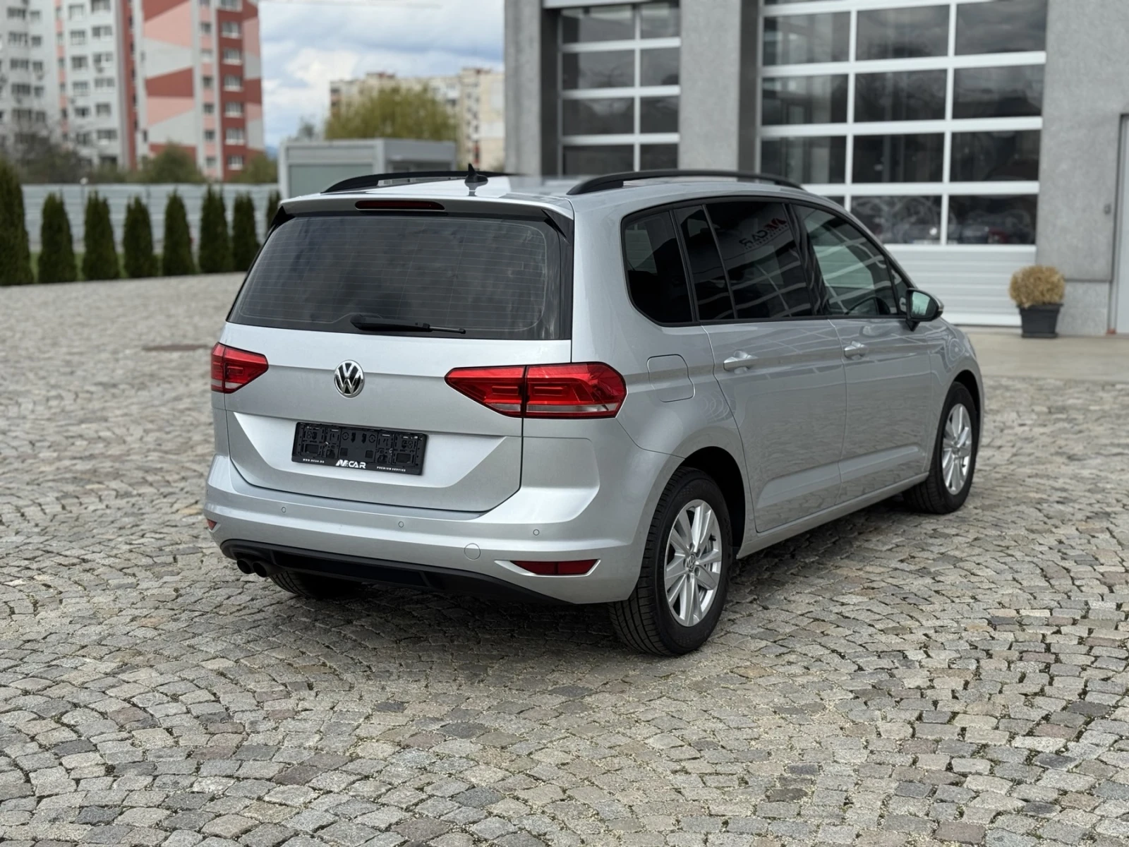 VW Touran 2.0 TDI Highline DSG Germany Full Led Keyless  - изображение 4
