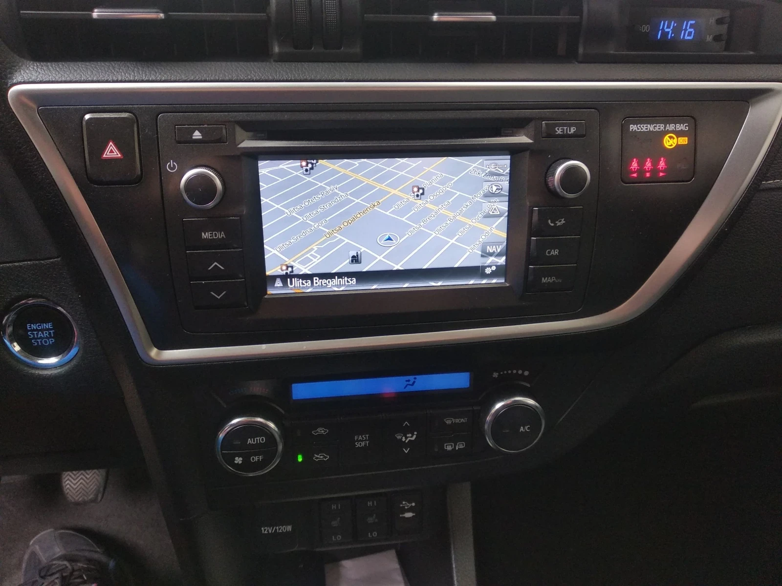 Toyota Auris 1.6 Бензин Швейцария  - изображение 7