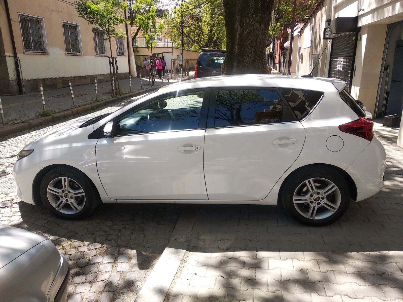 Toyota Auris 1.6 Бензин Швейцария  - изображение 6