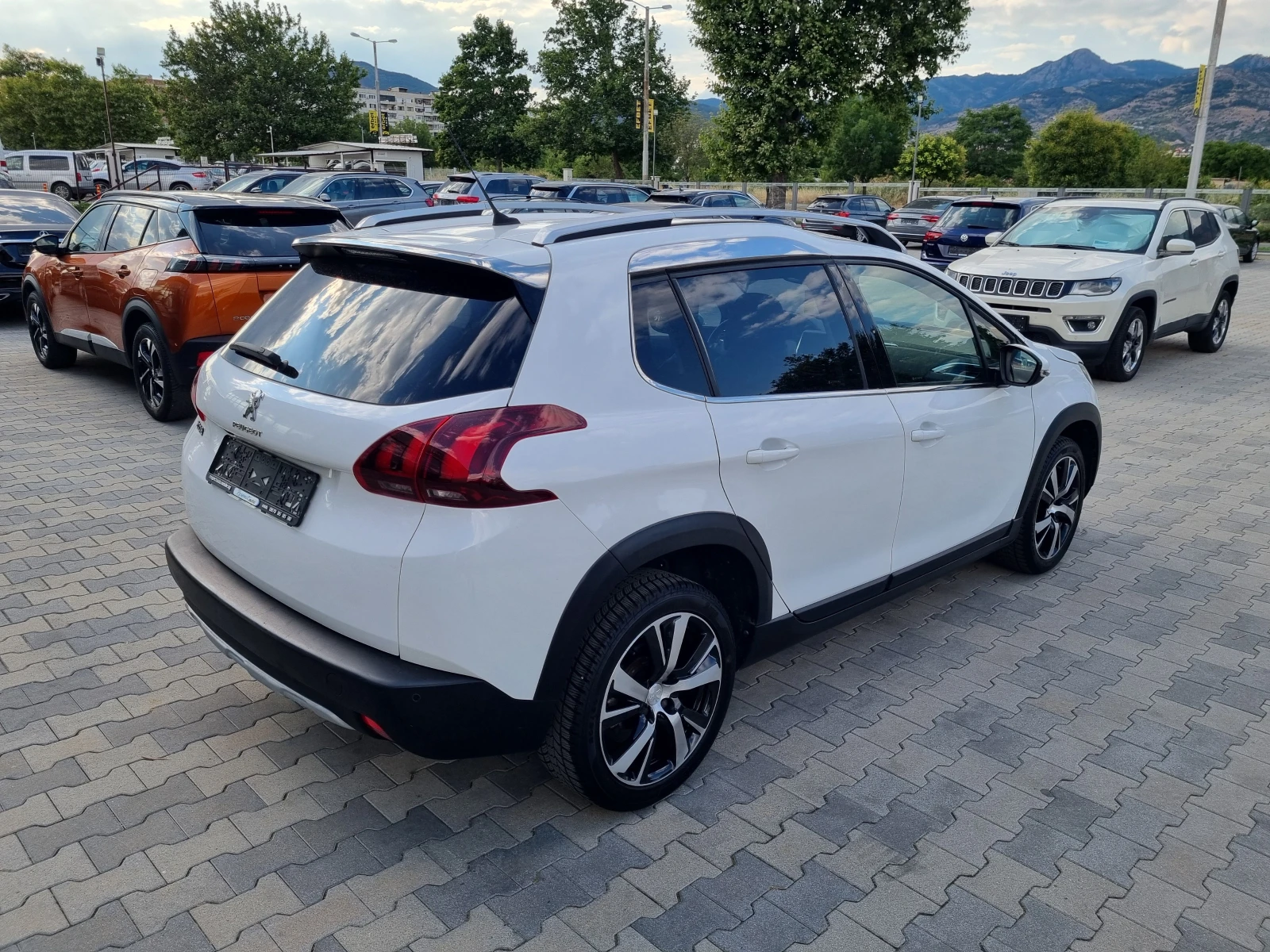 Peugeot 2008 1.5HDi-102ps 2019г. ОБСЛУЖЕН - изображение 5