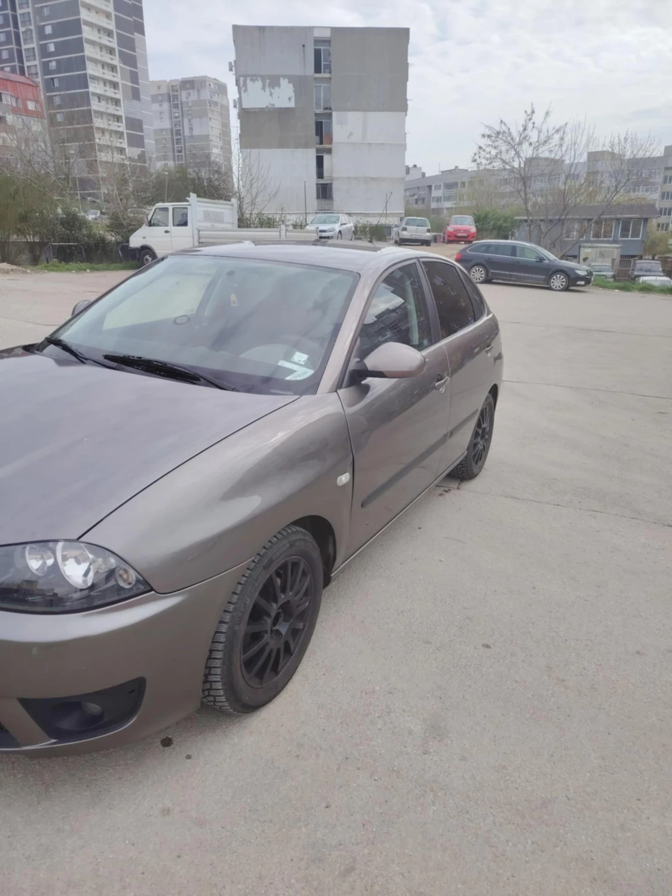 Seat Ibiza  - изображение 9