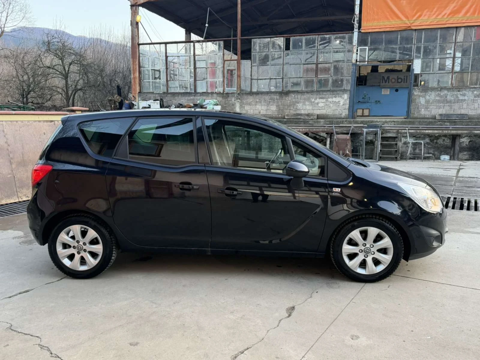 Opel Meriva 1.3 дизел топ топ топ състояние  - изображение 4