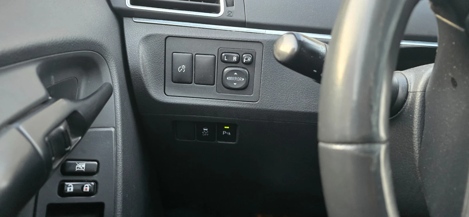 Toyota Verso, снимка 5 - Автомобили и джипове - 53738215