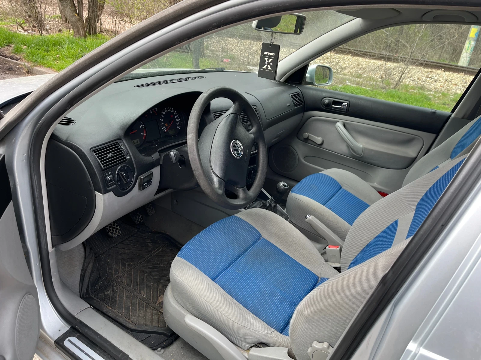 VW Golf, снимка 6 - Автомобили и джипове - 53935568