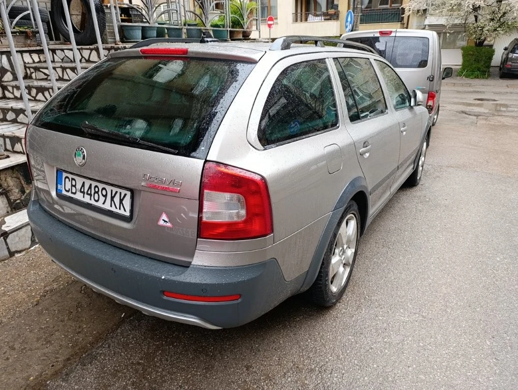 Skoda Octavia SCOUT, снимка 3 - Автомобили и джипове - 54068951