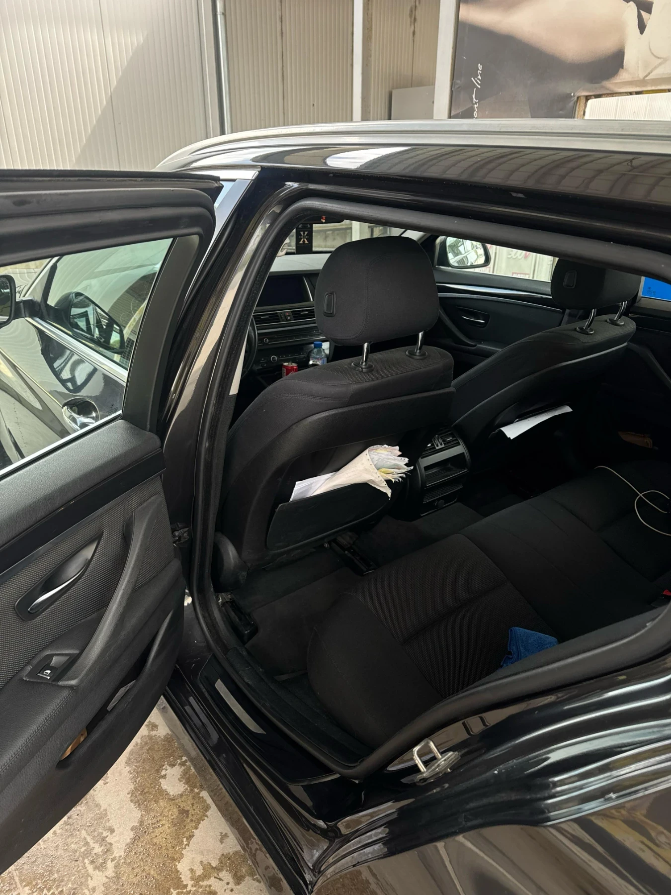 BMW 520, снимка 7 - Автомобили и джипове - 54100850