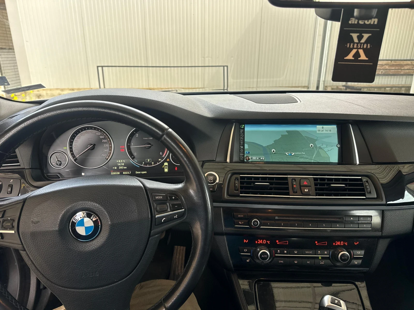 BMW 520, снимка 6 - Автомобили и джипове - 54100850