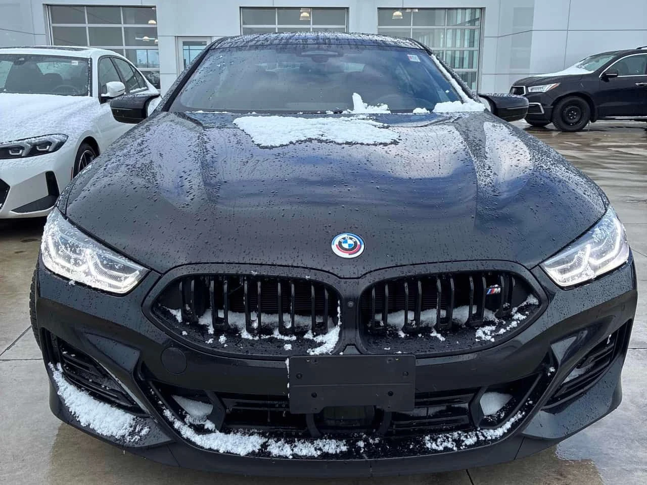 BMW 850 i xDrive/ПАНОРАМА/ДИСТРОНИК/360/ОБДУХВАНЕ, снимка 2 - Автомобили и джипове - 54171575