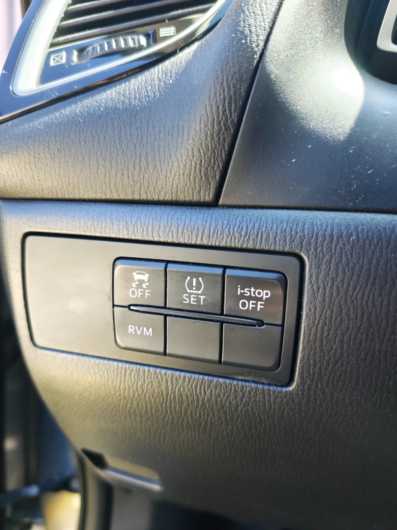 Mazda 3 2.2D NAKAMA FACELIFT , снимка 13 - Автомобили и джипове - 54202496