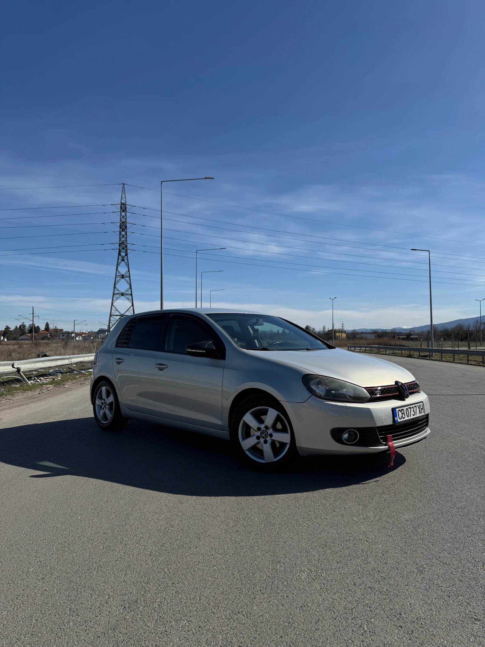 VW Golf 1.6 TDI, снимка 5 - Автомобили и джипове - 54403148