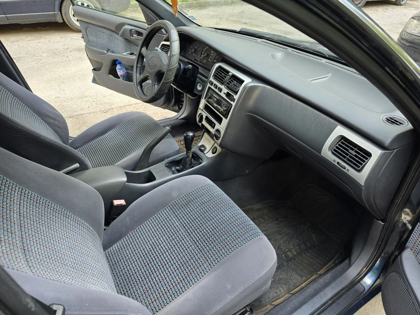 Toyota Carina, снимка 11 - Автомобили и джипове - 54442183