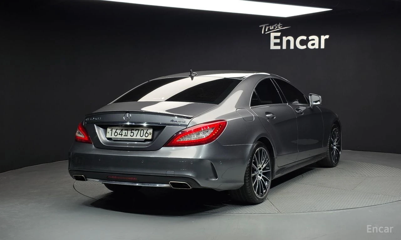 Mercedes-Benz CLS 250 4MATIC* AMG* ПОДГРЕВ* 360 КАМЕРИ* КЕЙЛЕС* ШИБИДАХ, снимка 4 - Автомобили и джипове - 54512691