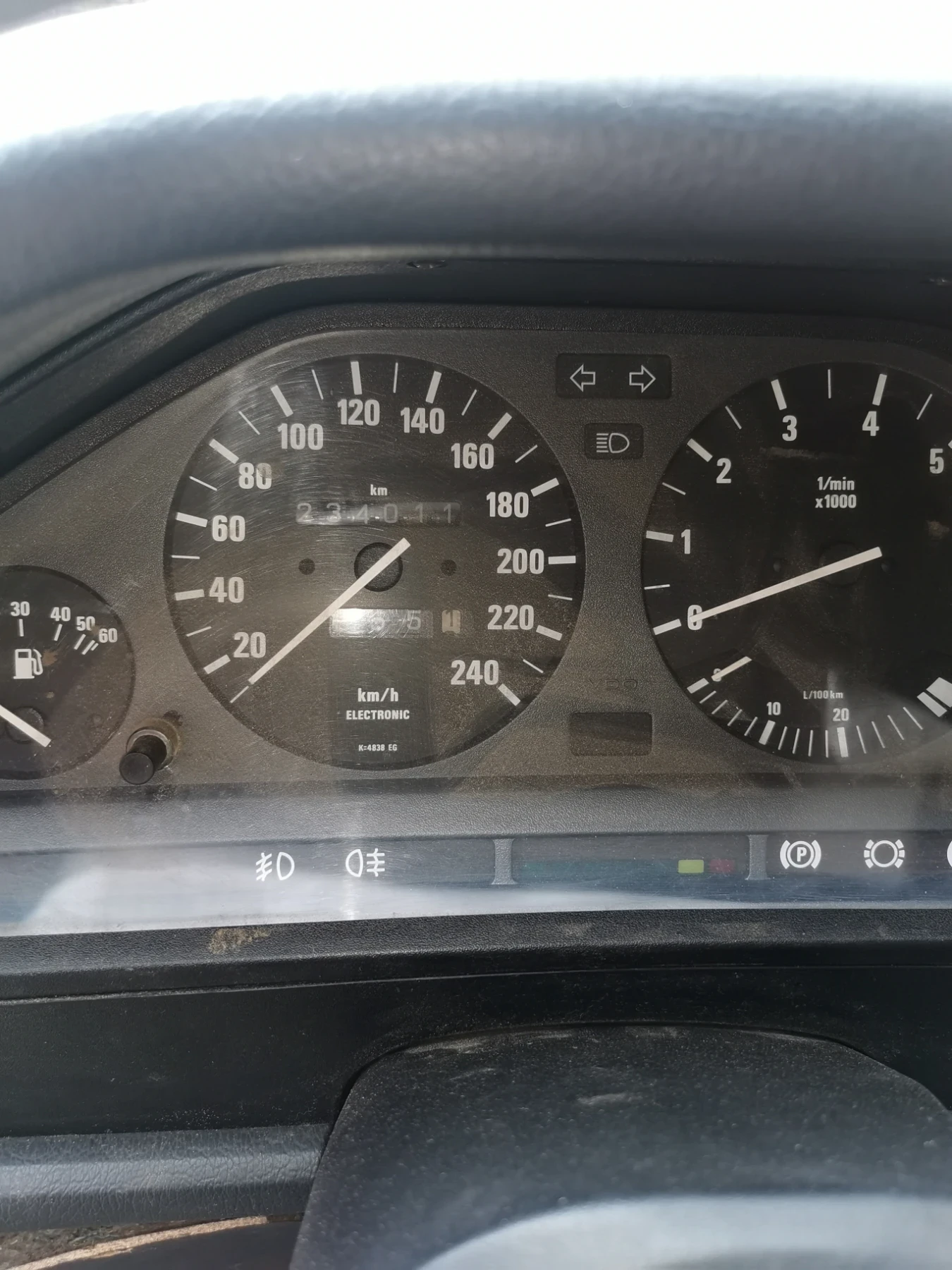 BMW 318, снимка 5 - Автомобили и джипове - 54582264