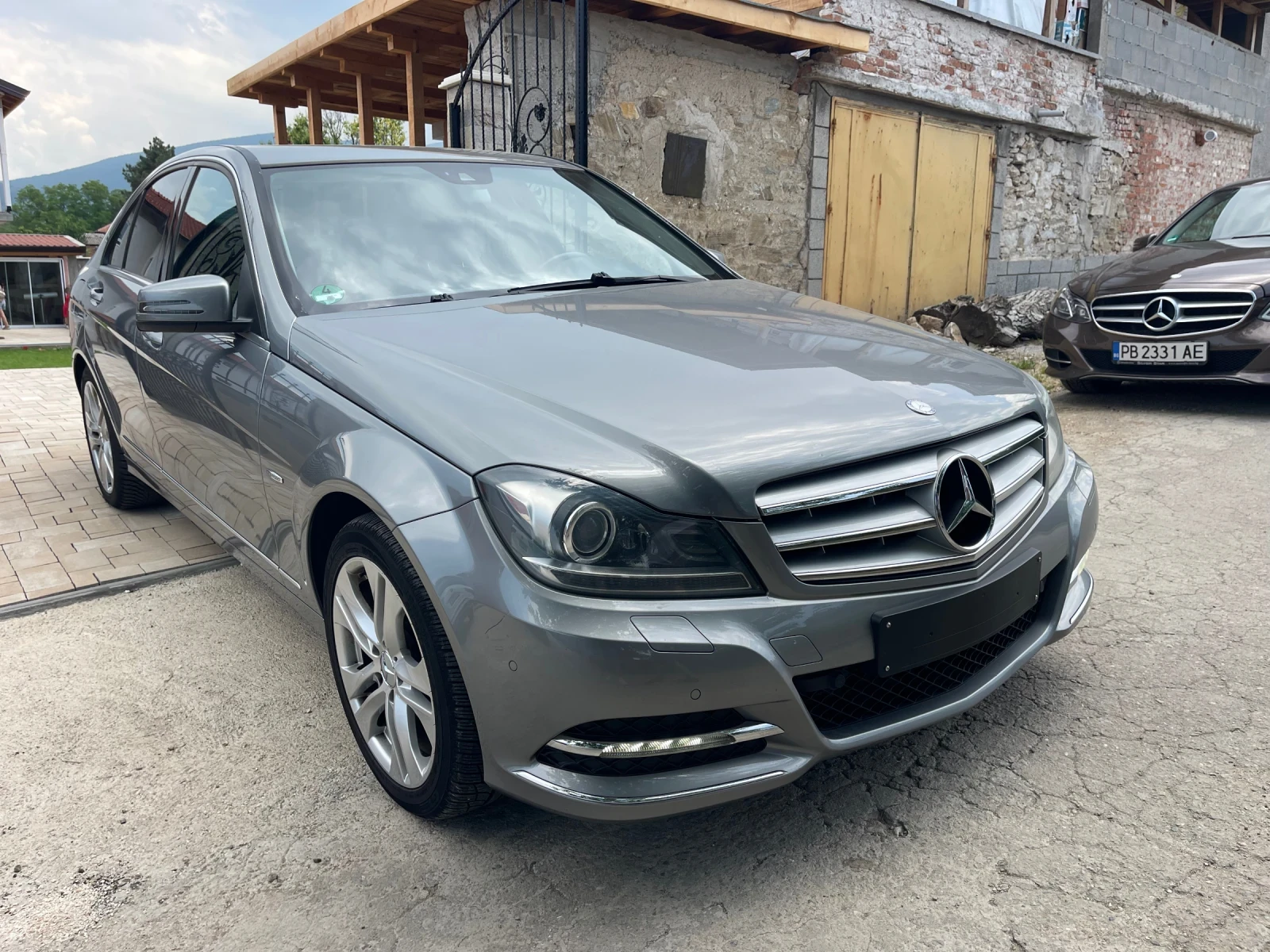 Mercedes-Benz C 220, снимка 3 - Автомобили и джипове - 54801582