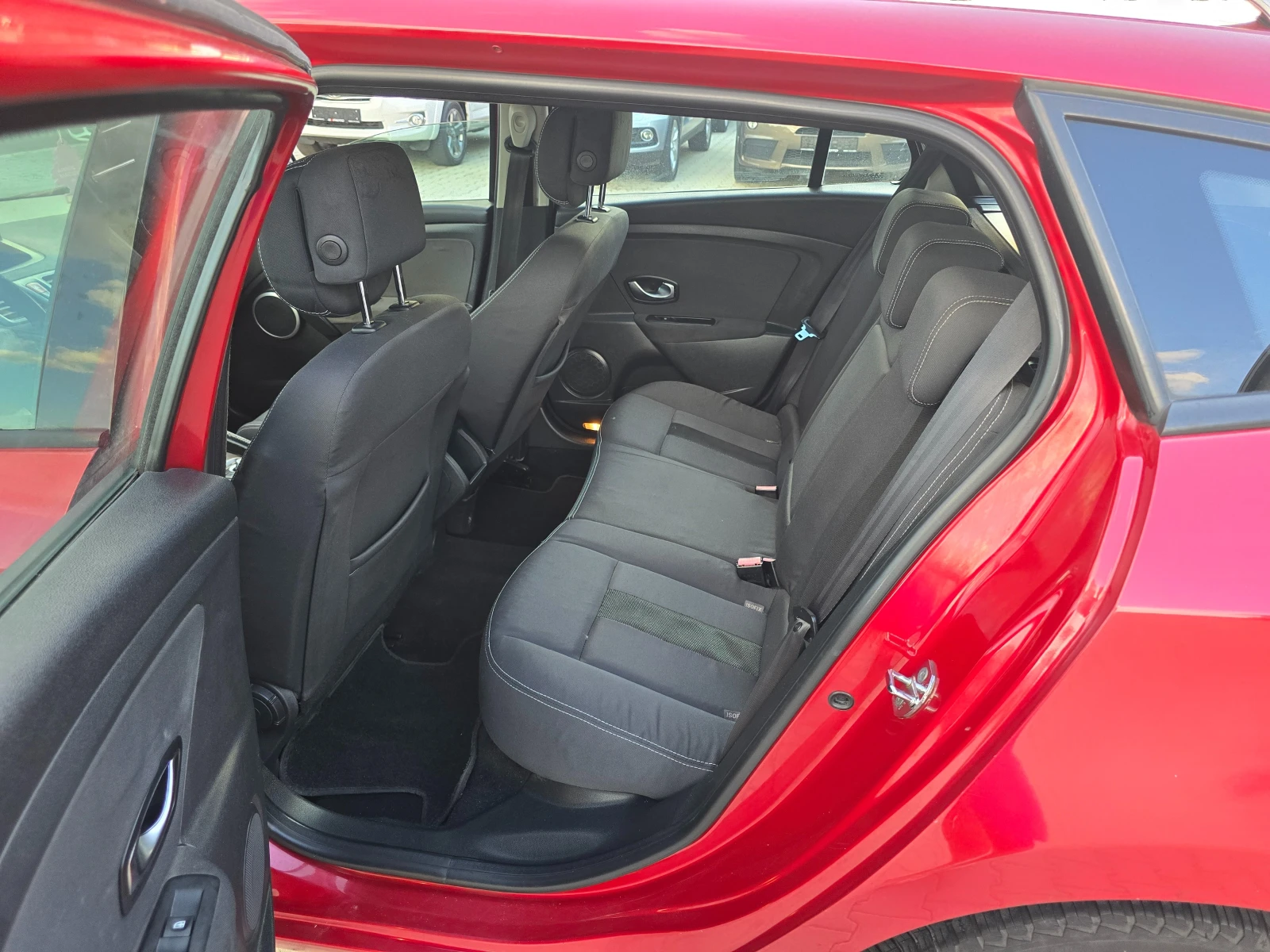 Renault Megane 1.5DCI, 110к.с., Нави, Евро 5!, снимка 12 - Автомобили и джипове - 54970628