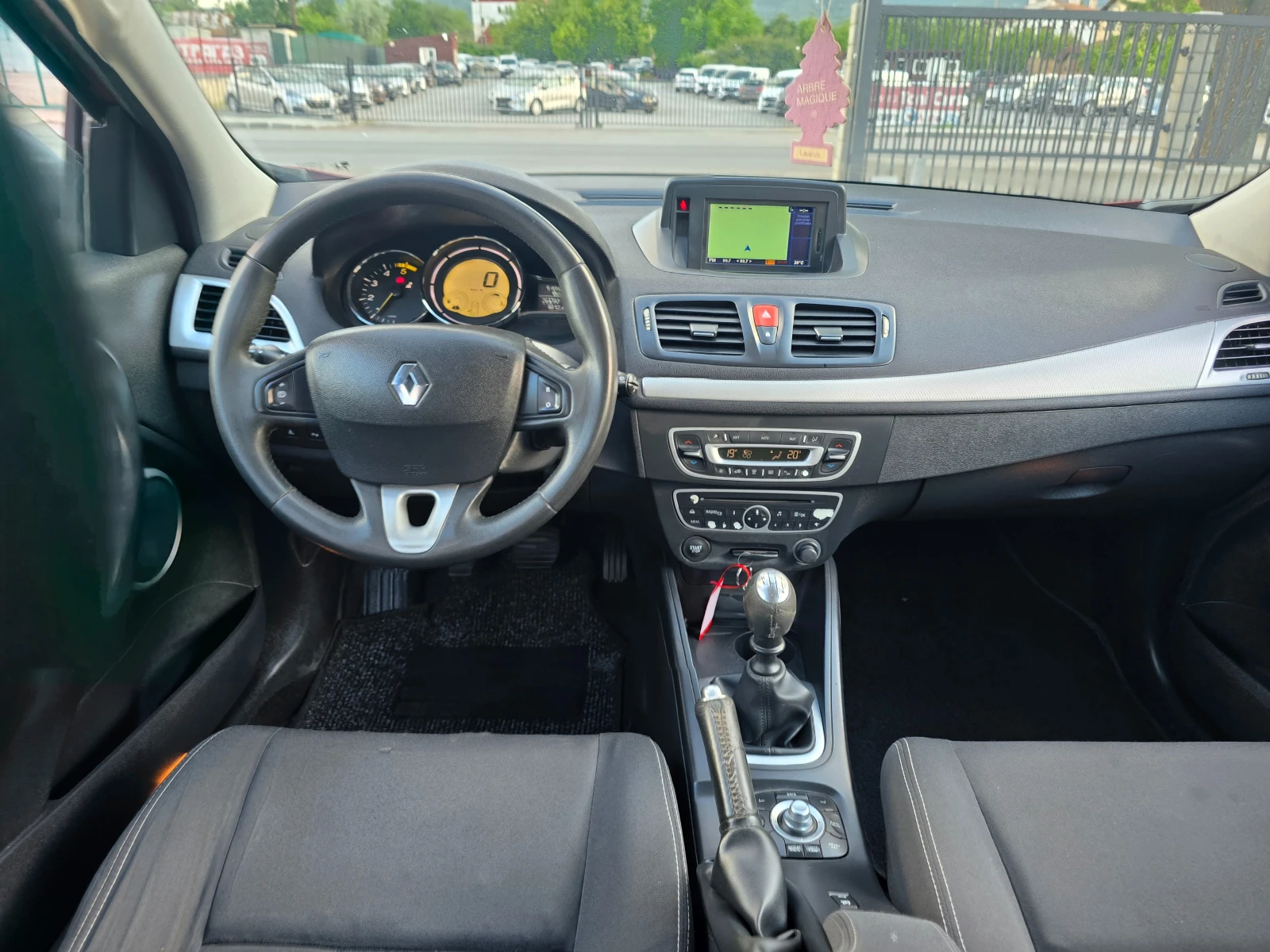 Renault Megane 1.5DCI, 110к.с., Нави, Евро 5!, снимка 10 - Автомобили и джипове - 54970628