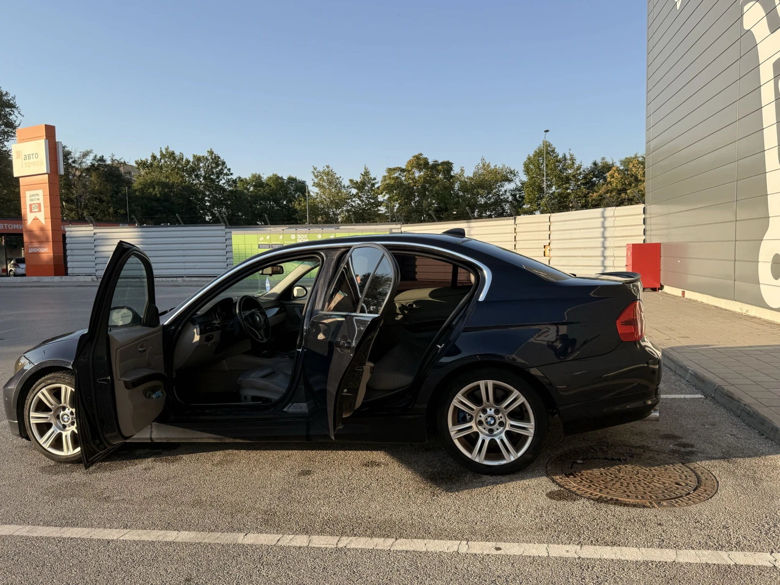 BMW 330, снимка 5 - Автомобили и джипове - 55497187