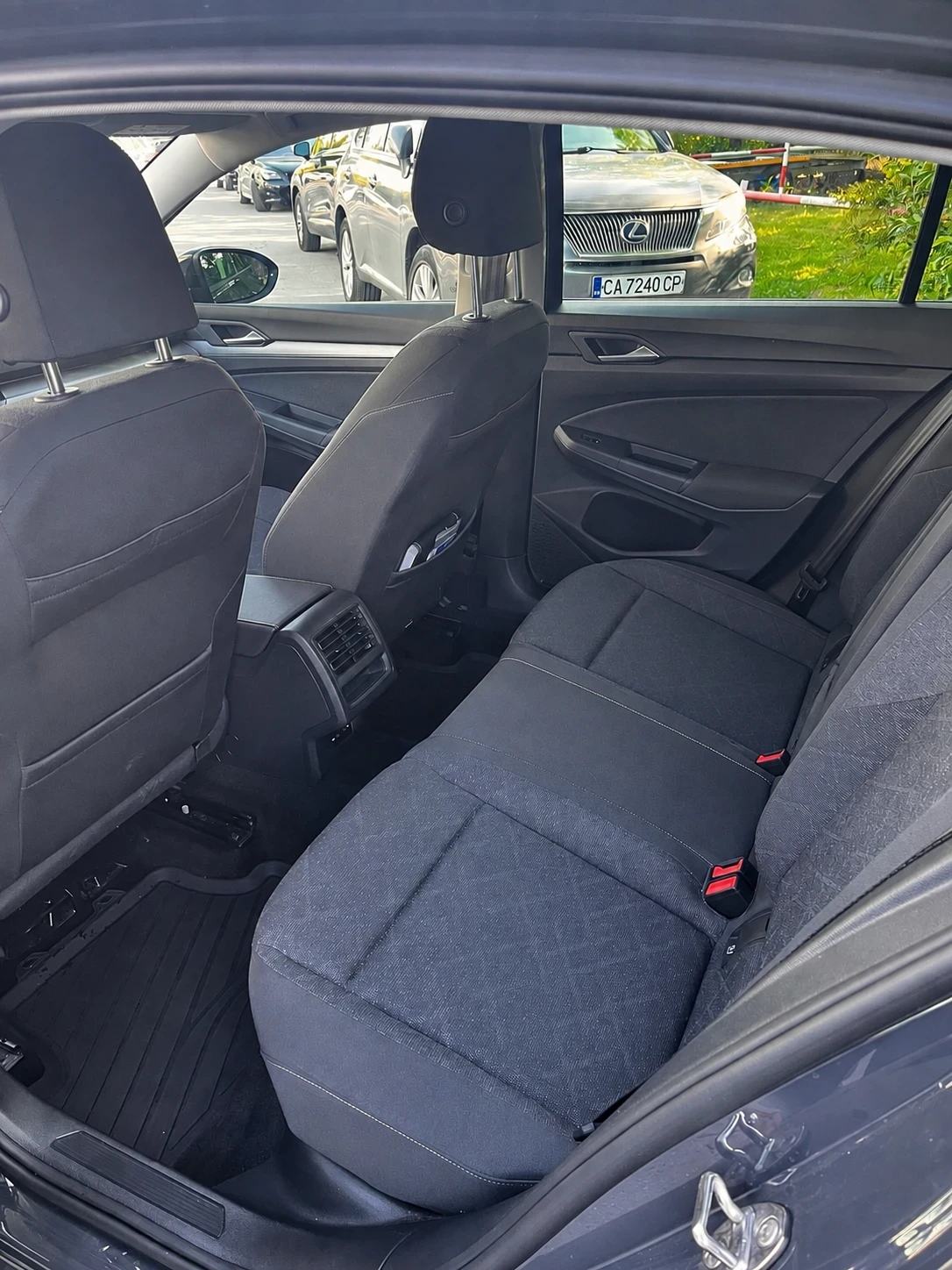 VW Golf VW Golf VIII Life 1.5 TSI 150 к.с. | Само 22 000 к, снимка 14 - Автомобили и джипове - 55633571
