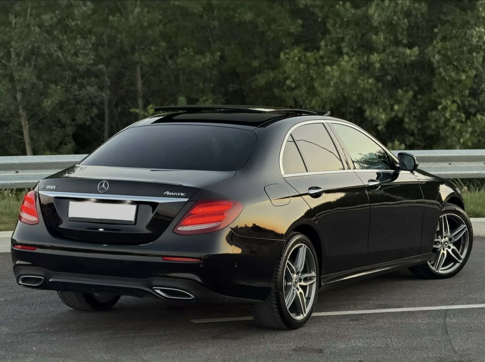 Mercedes-Benz E 400 d AMG Line 4Matic, снимка 4 - Автомобили и джипове - 55644605