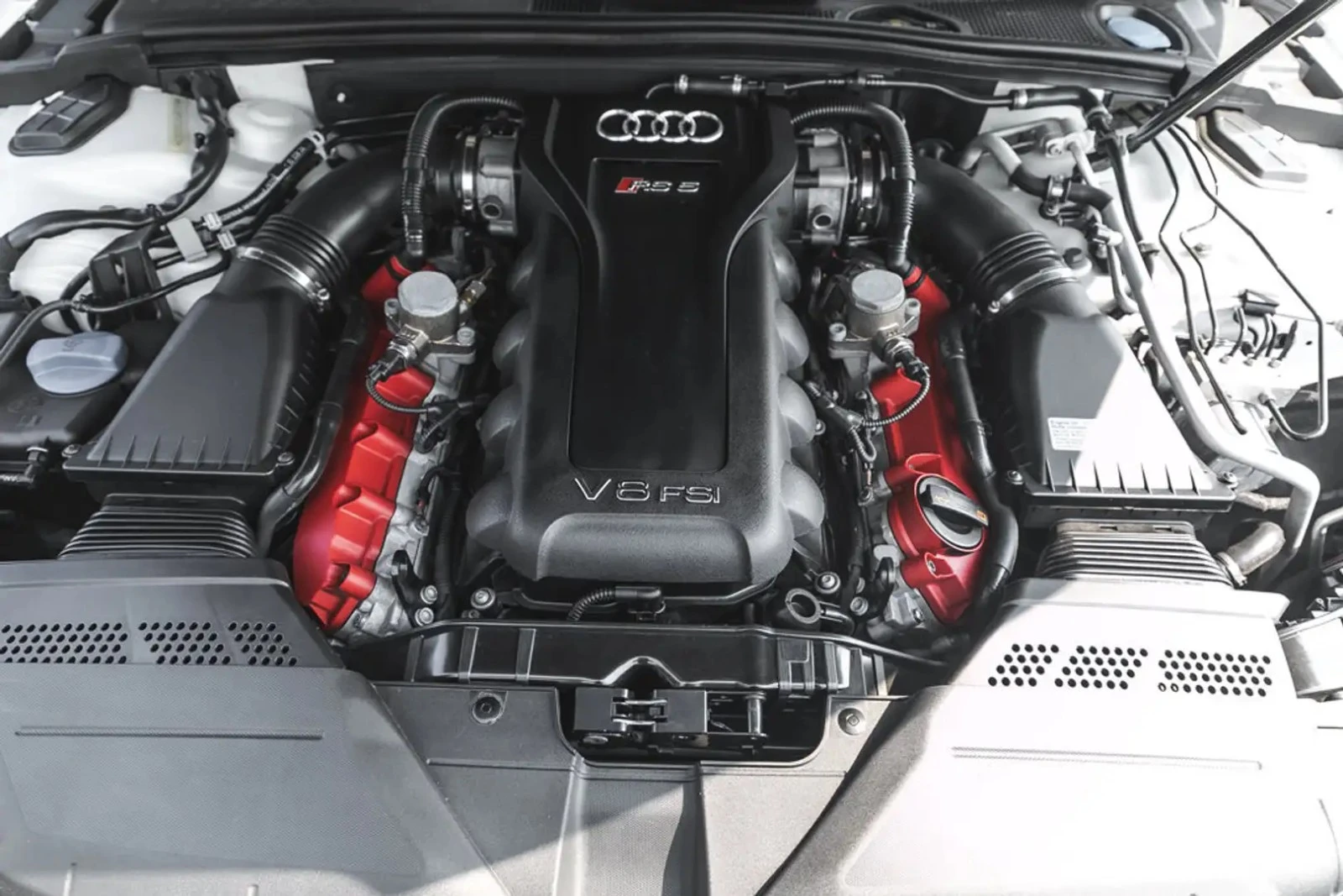 Audi Rs5 COUPE ЦЕНА ДО БЪЛГАРИЯ АВТОКРЕДИТ, снимка 13 - Автомобили и джипове - 55989828