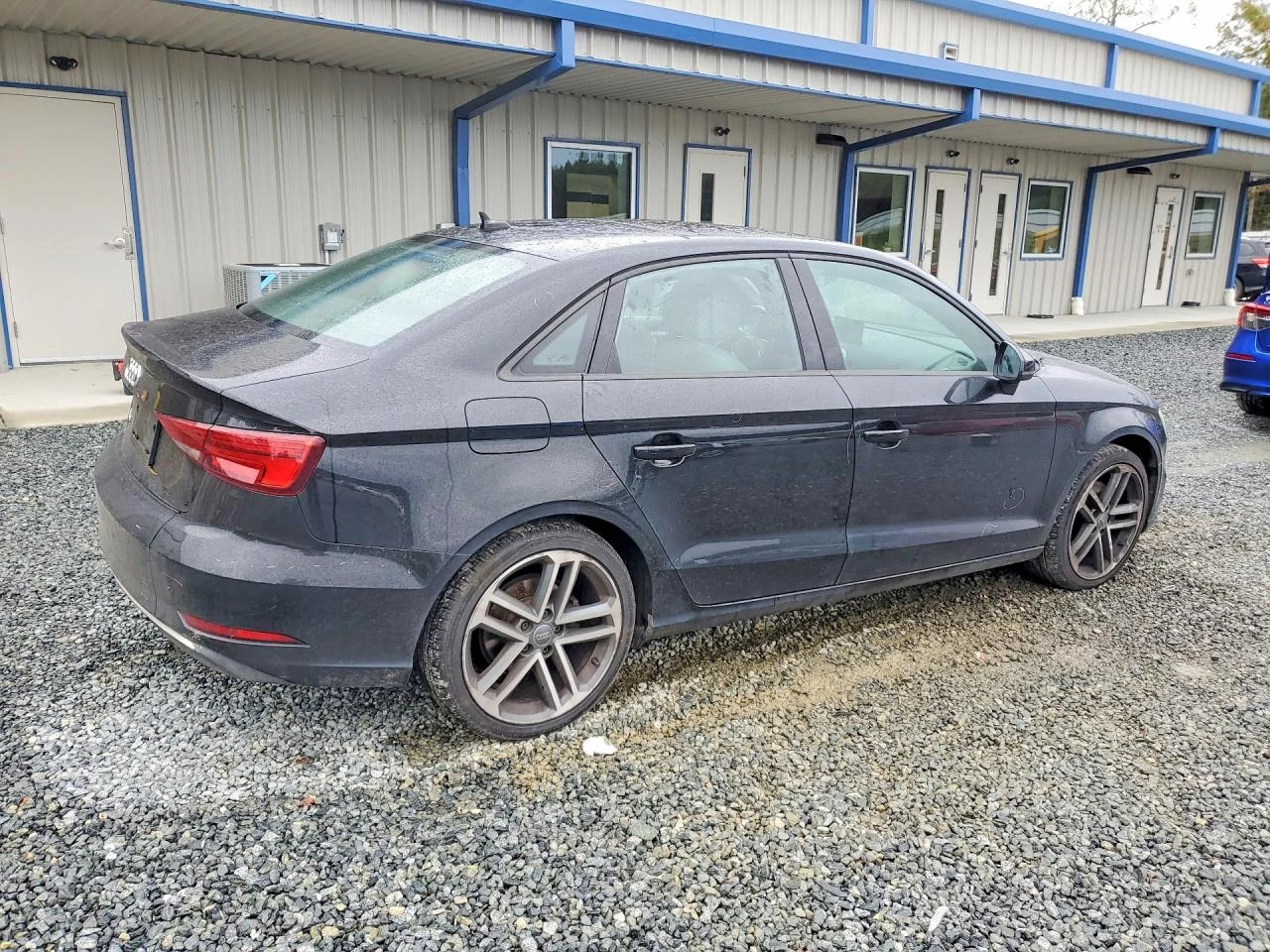 Audi A3 2.0l Premium, снимка 3 - Автомобили и джипове - 56223912