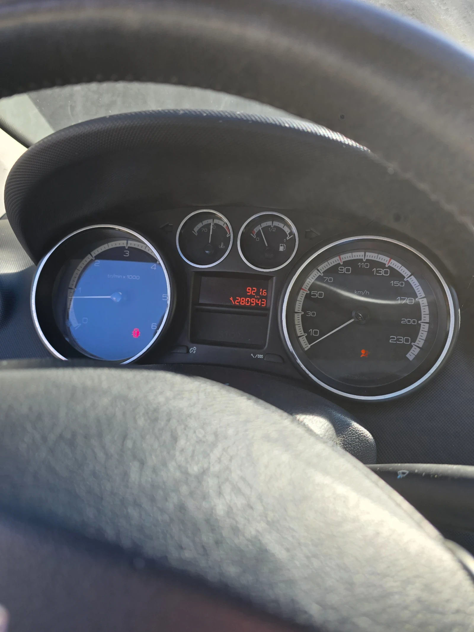 Peugeot 308, снимка 2 - Автомобили и джипове - 56627401