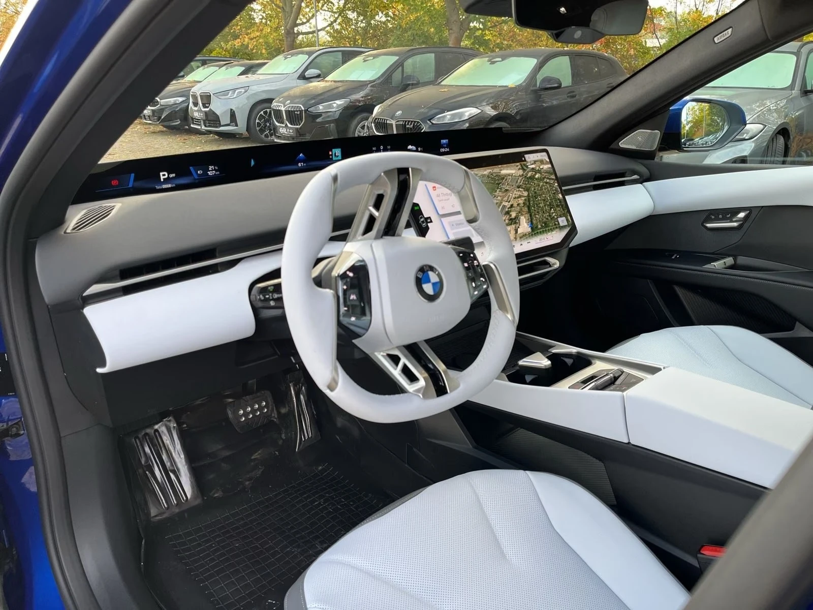 BMW i3 50 xDRIVE FIRST EDITION HEAD UP PANO | Mobile.bg � ����������� 8