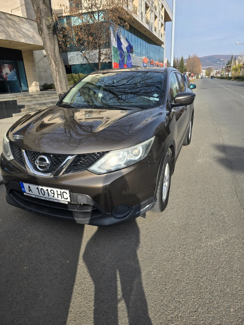 Nissan Qashqai, снимка 2 - Автомобили и джипове - 47374935