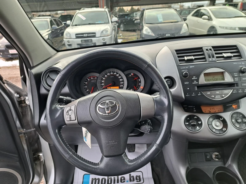 Toyota Rav4 2.2 D4D 4x4, снимка 13 - Автомобили и джипове - 48482142