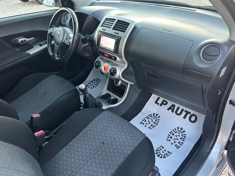 Toyota Urban Cruiser * 1.3i* 99к.с* NAVI* KAMERA* , снимка 10 - Автомобили и джипове - 48499258