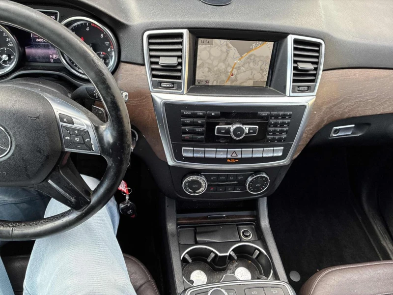 Mercedes-Benz ML 350 Distronic* AMG packet* Обдух* 360* , снимка 8 - Автомобили и джипове - 52573677