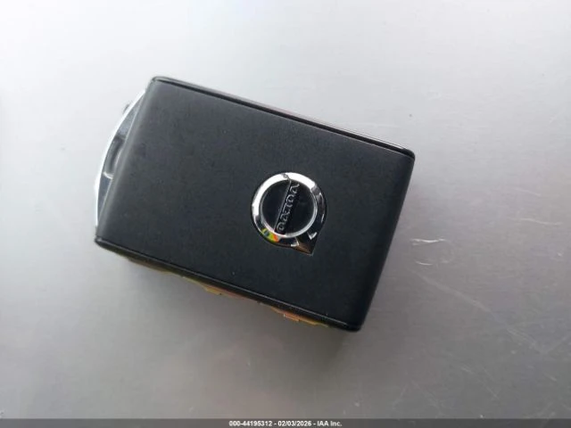 Volvo XC60 B5 PLUS DARK THEME , снимка 15 - Автомобили и джипове - 53452587