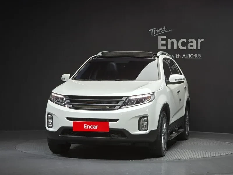 Kia Sorento 2.0 2WD, снимка 3 - Автомобили и джипове - 54264157