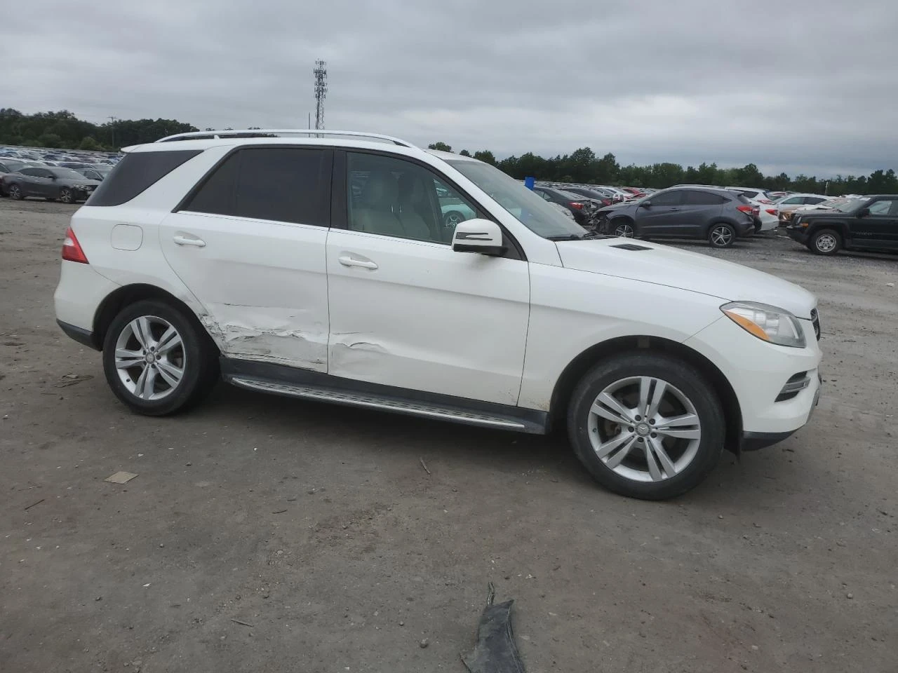 Mercedes-Benz ML 350 4MATIC - изображение 4