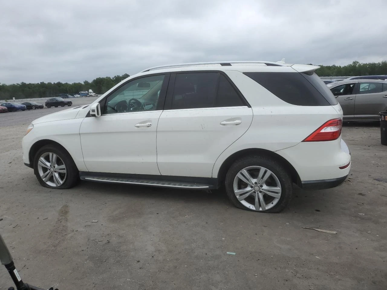 Mercedes-Benz ML 350 4MATIC - изображение 2