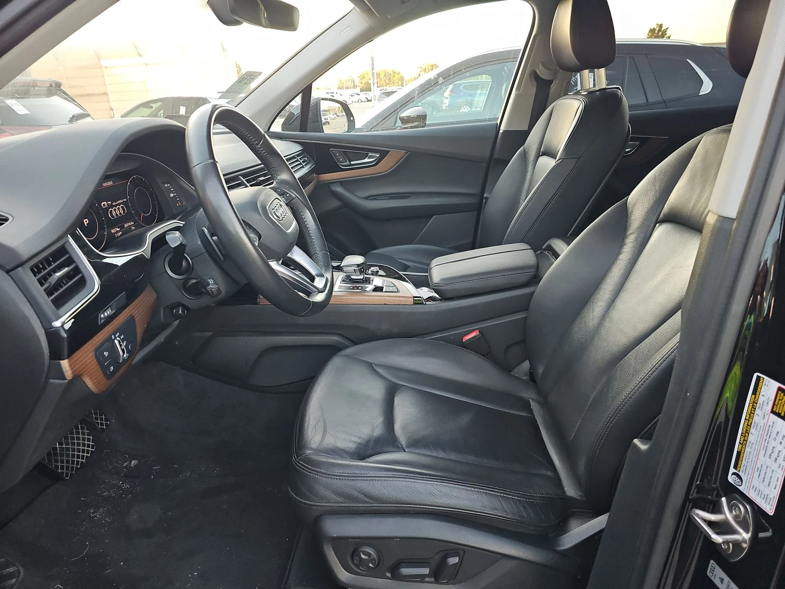 Audi Q7 3.0T Premium Plus * CARFAX* ОПЦИЯ ЗА ФИНАНСИРАНЕ*  - изображение 8