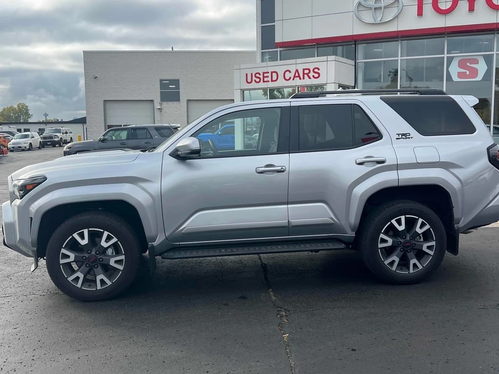 Toyota 4runner * 4WD * CARFAX * БЕЗ ПЪРВОНАЧАЛНА ВНОСКА - изображение 2
