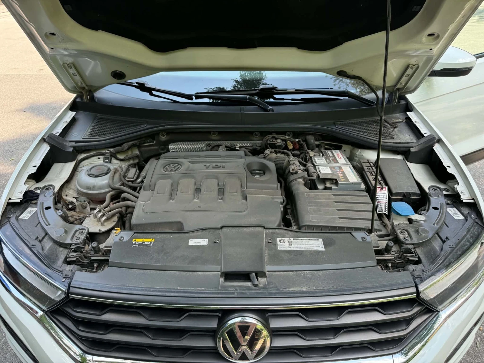VW T-Roc 1.6 Diesel, снимка 6 - Автомобили и джипове - 54988002