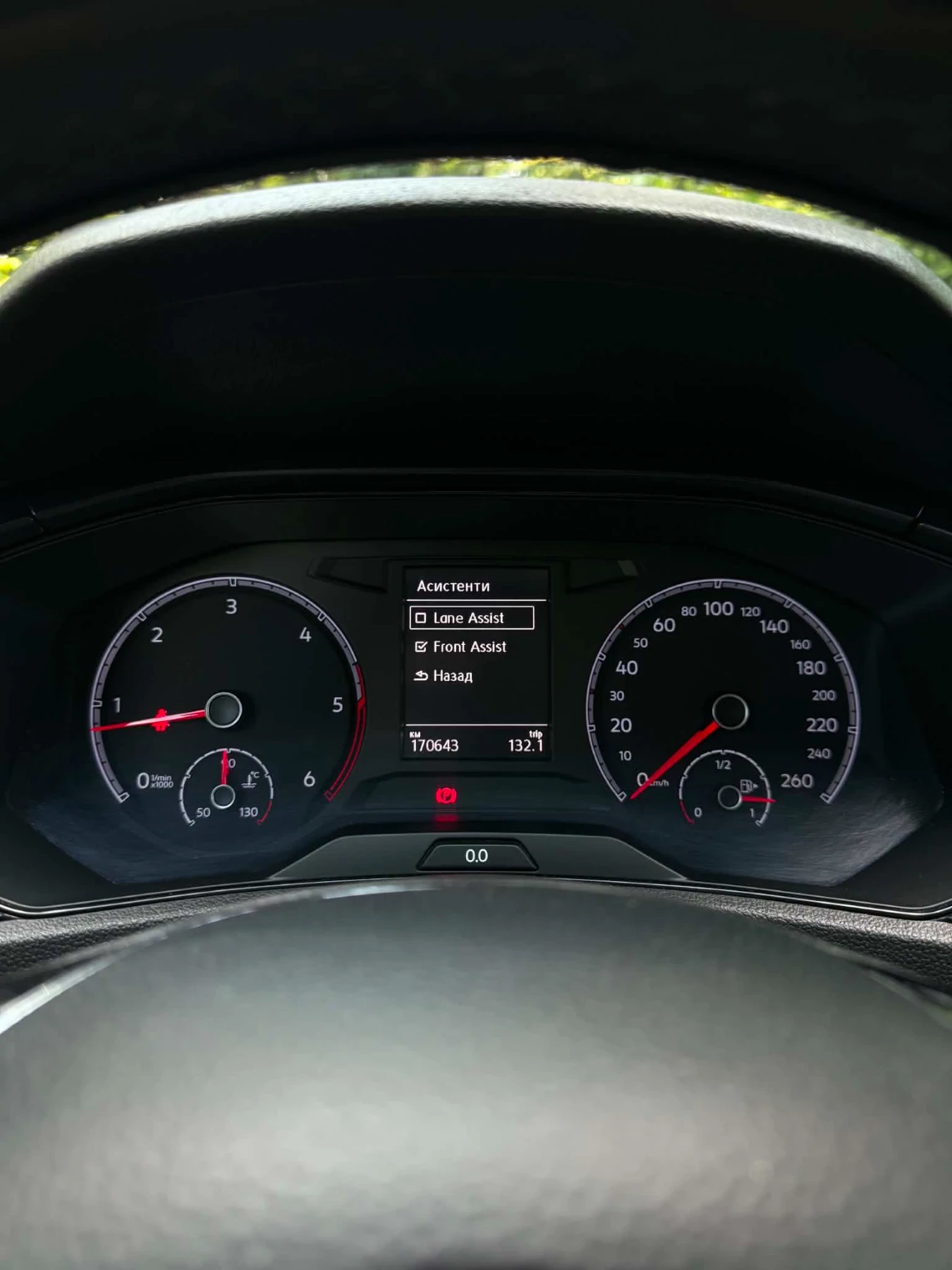 VW T-Roc 1.6 Diesel, снимка 12 - Автомобили и джипове - 54988002