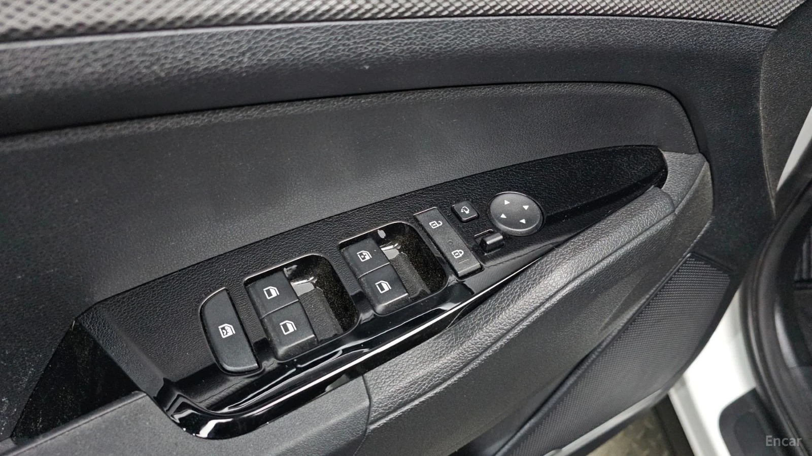 Kia Sportage PRESTIGE* DIGITAL* КАМЕРА* ОБДУХВАНЕ* ПОДГРЕВ, снимка 13 - Автомобили и джипове - 55586805