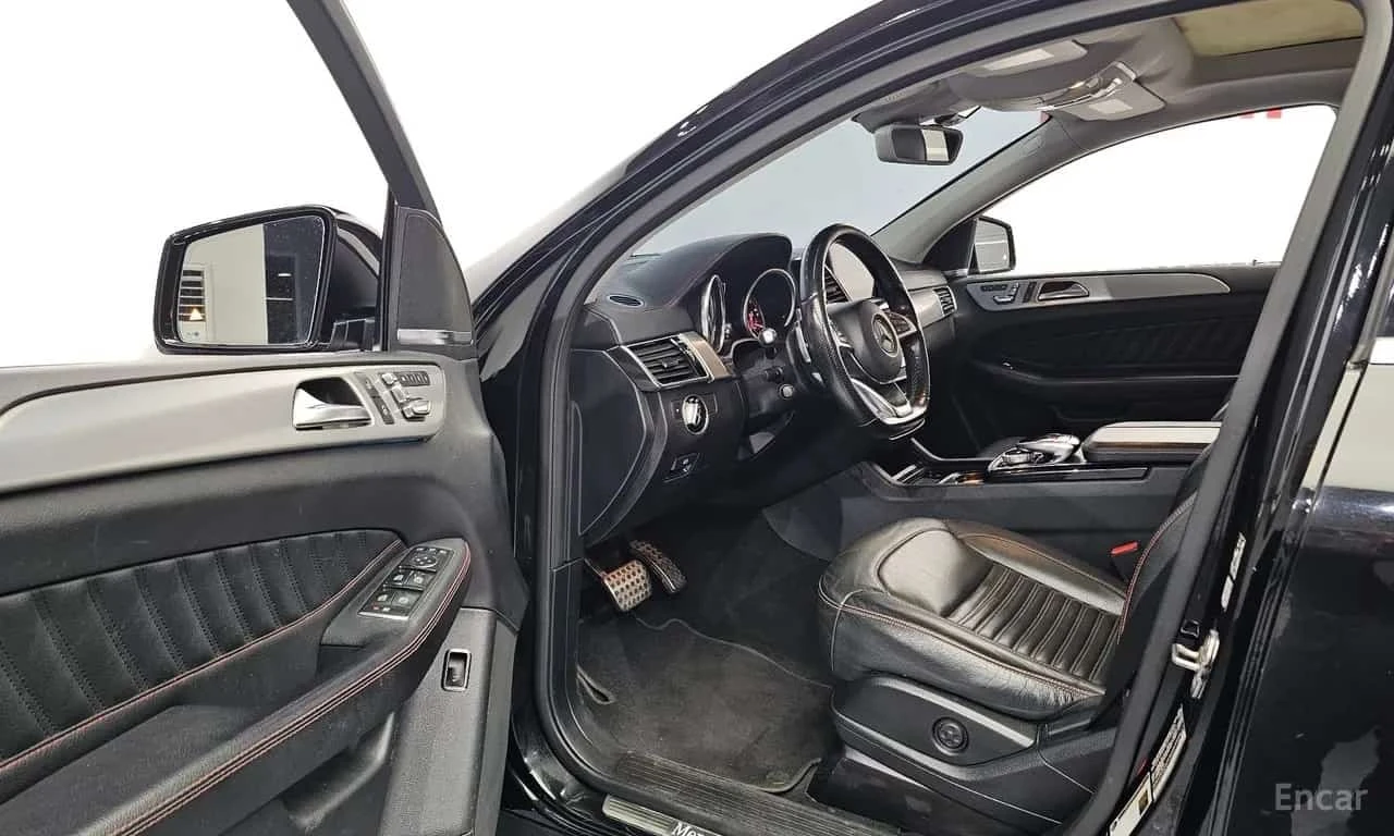 Mercedes-Benz GLE 350 D * COUPE * AMG * 360 * БЕЗ ИНЦИДЕНТИ * , снимка 6 - Автомобили и джипове - 56214990