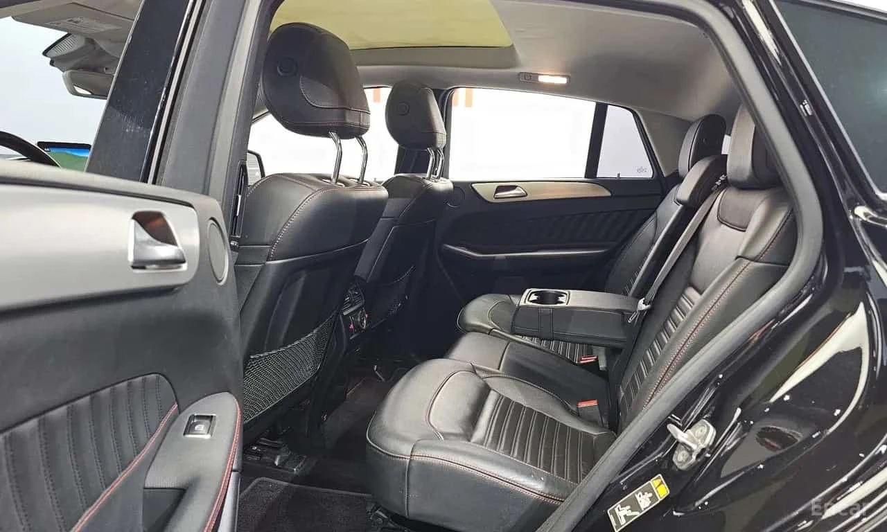 Mercedes-Benz GLE 350 D * COUPE * AMG * 360 * БЕЗ ИНЦИДЕНТИ * , снимка 11 - Автомобили и джипове - 56214990